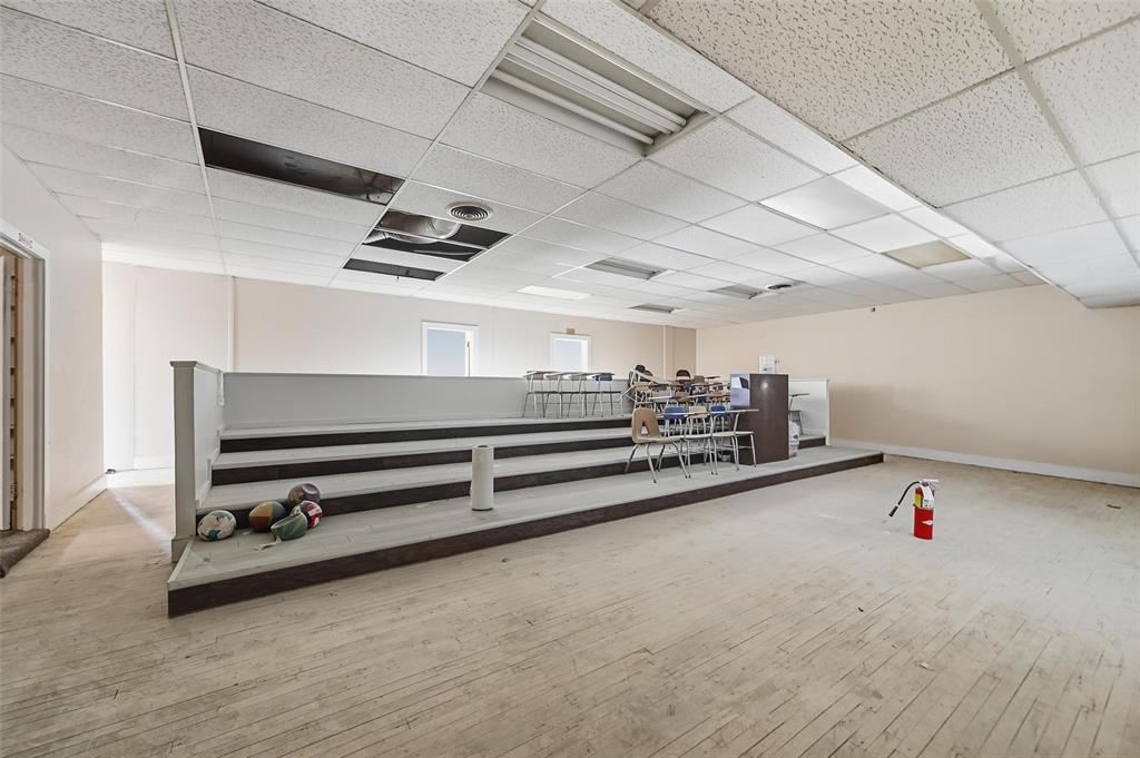 North Fort Worth - Commercial Sale