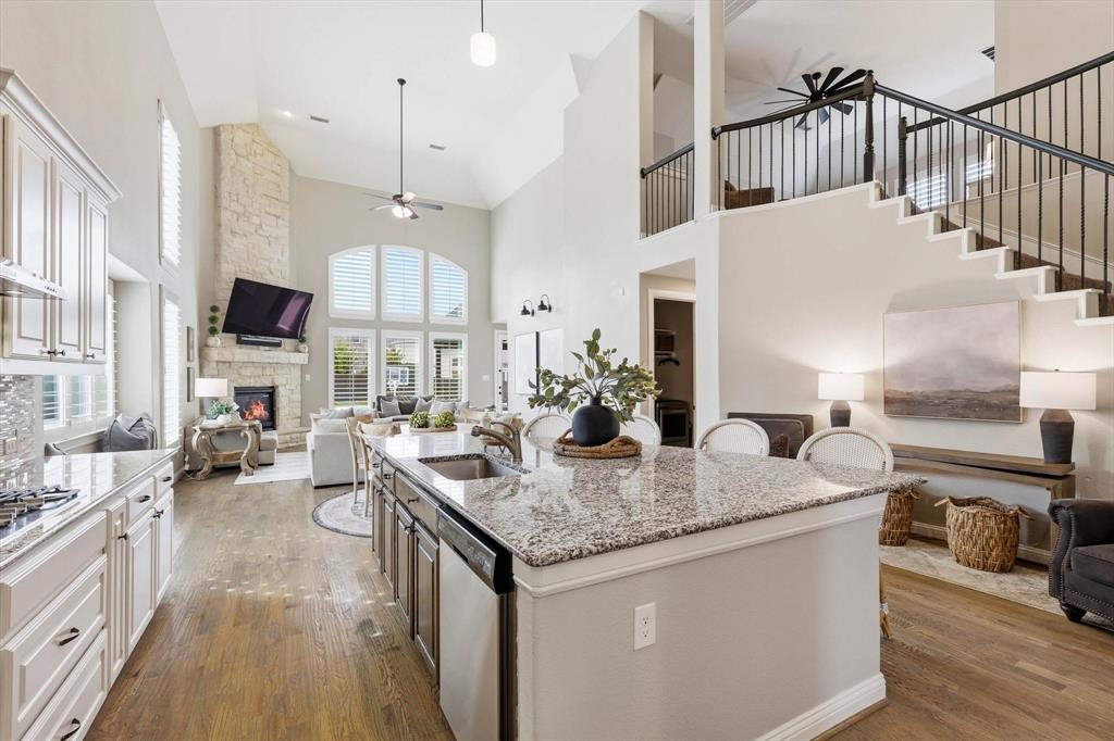 4001 Silk Vine Court