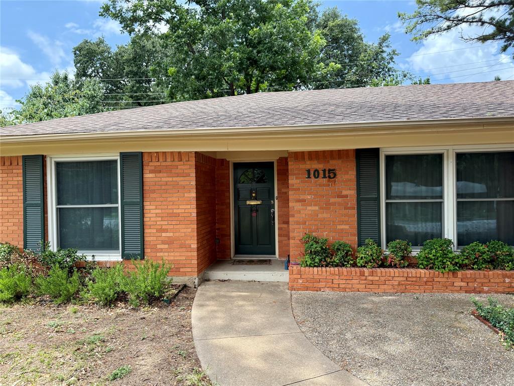 1015 Brookhollow Drive