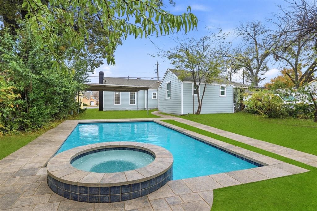 Kessler Plaza - Residential