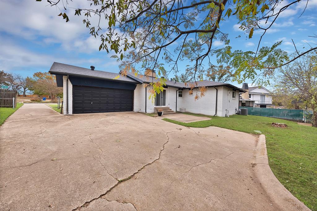 Country Club Fairways - Residential