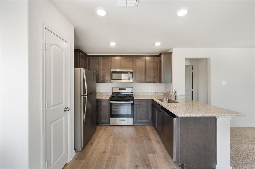 8213 White Wolf Trail