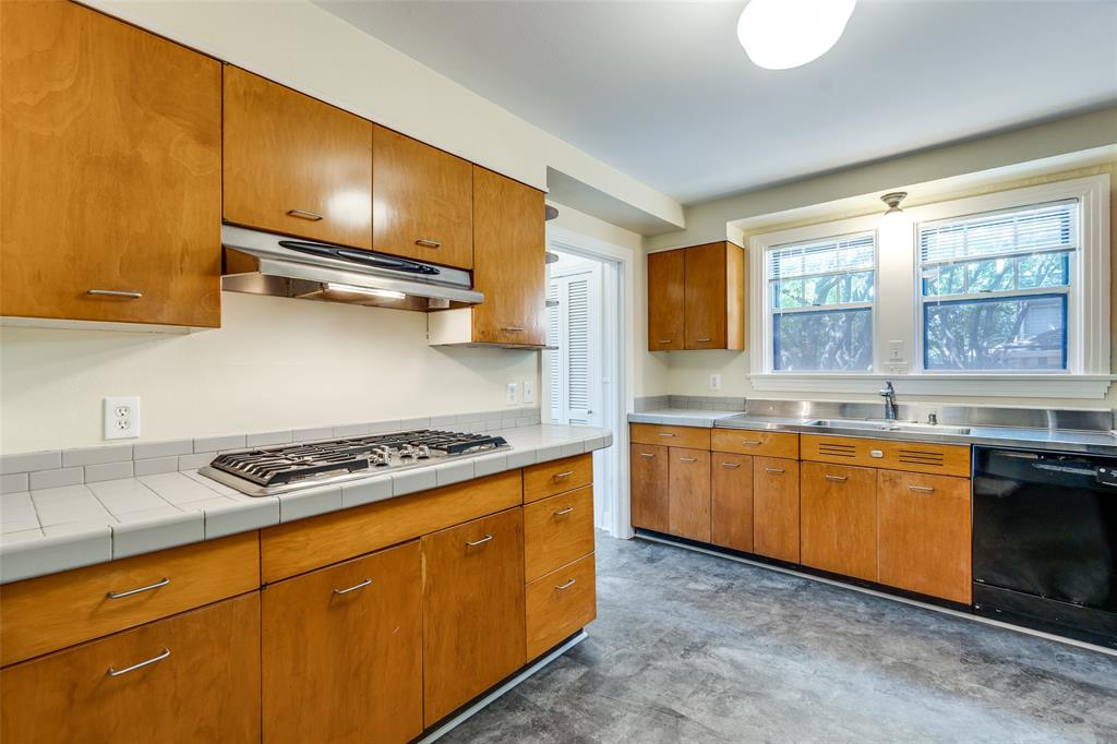 Edgemont Park - Residential Lease