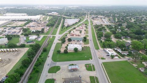 Tiny photo for 120 Phillip St, Mesquite, TX 75149 (MLS # 21279460)