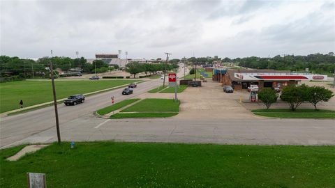 Tiny photo for 120 Phillip St, Mesquite, TX 75149 (MLS # 21279460)