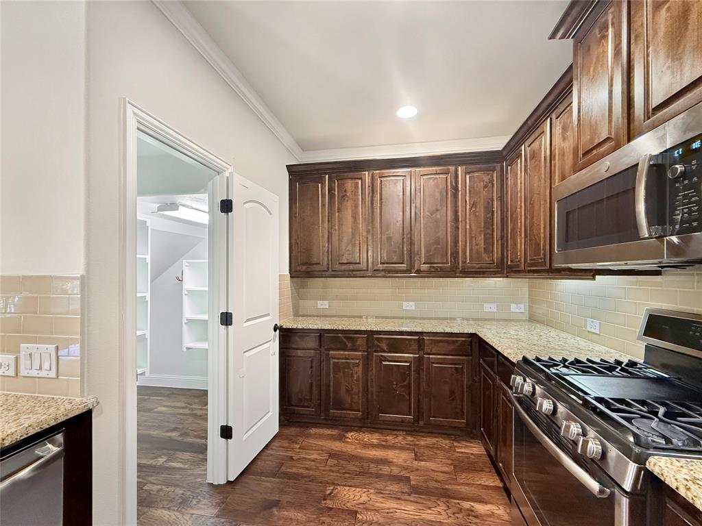 Residences At Jeans Creek, The - Residential Lease