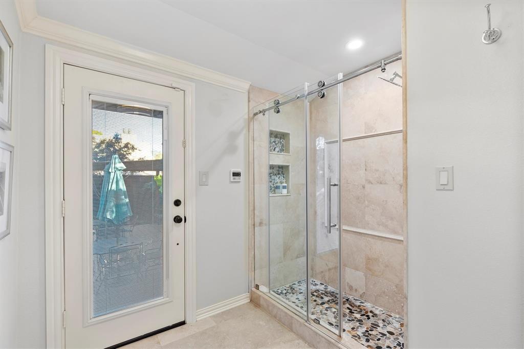 Carpenter Hollis - Residential