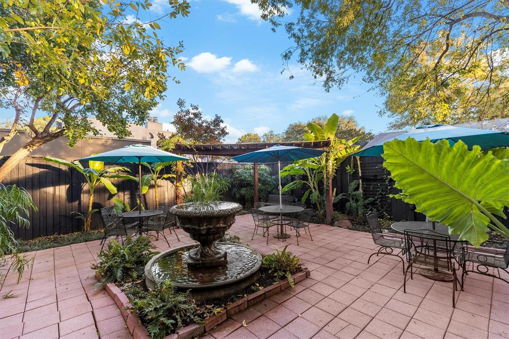 Carpenter Hollis - Residential