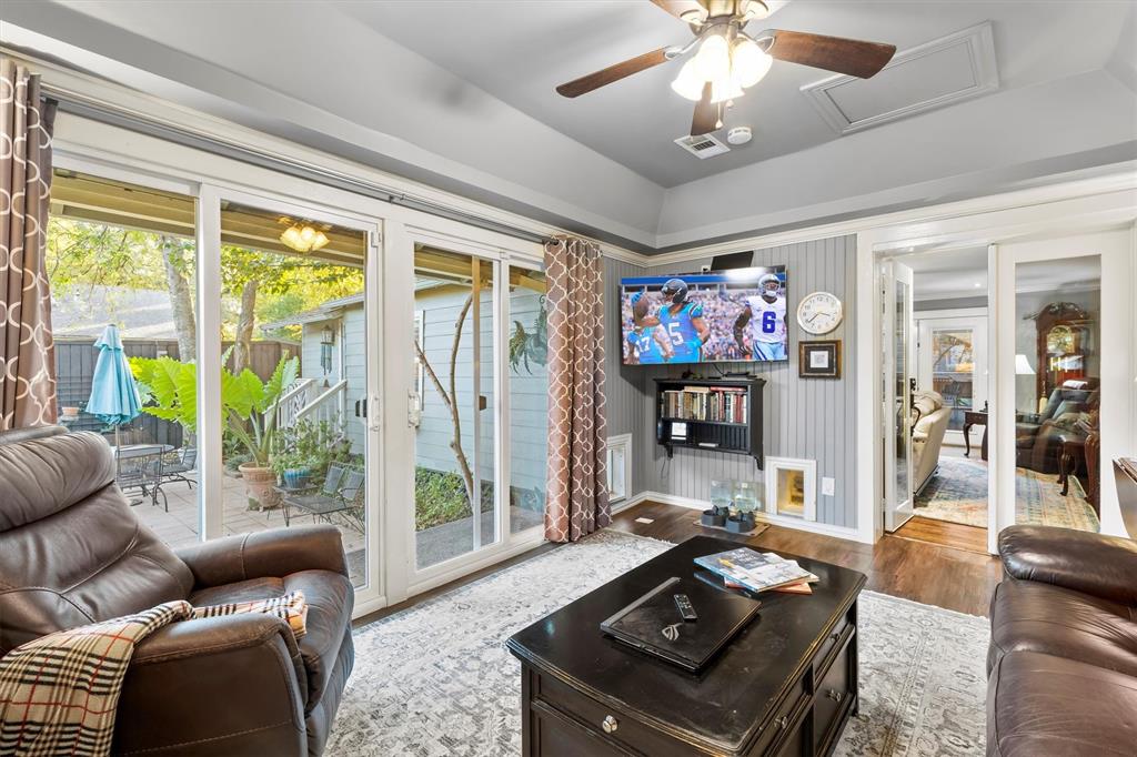 Carpenter Hollis - Residential