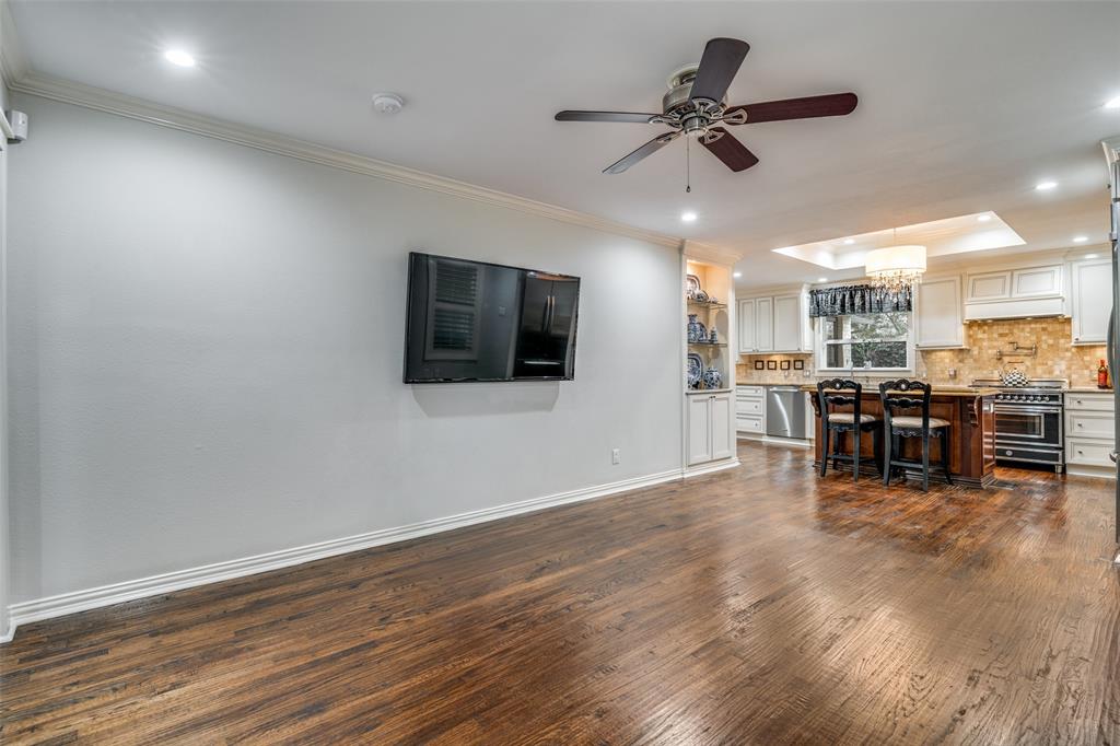 Carpenter Hollis - Residential