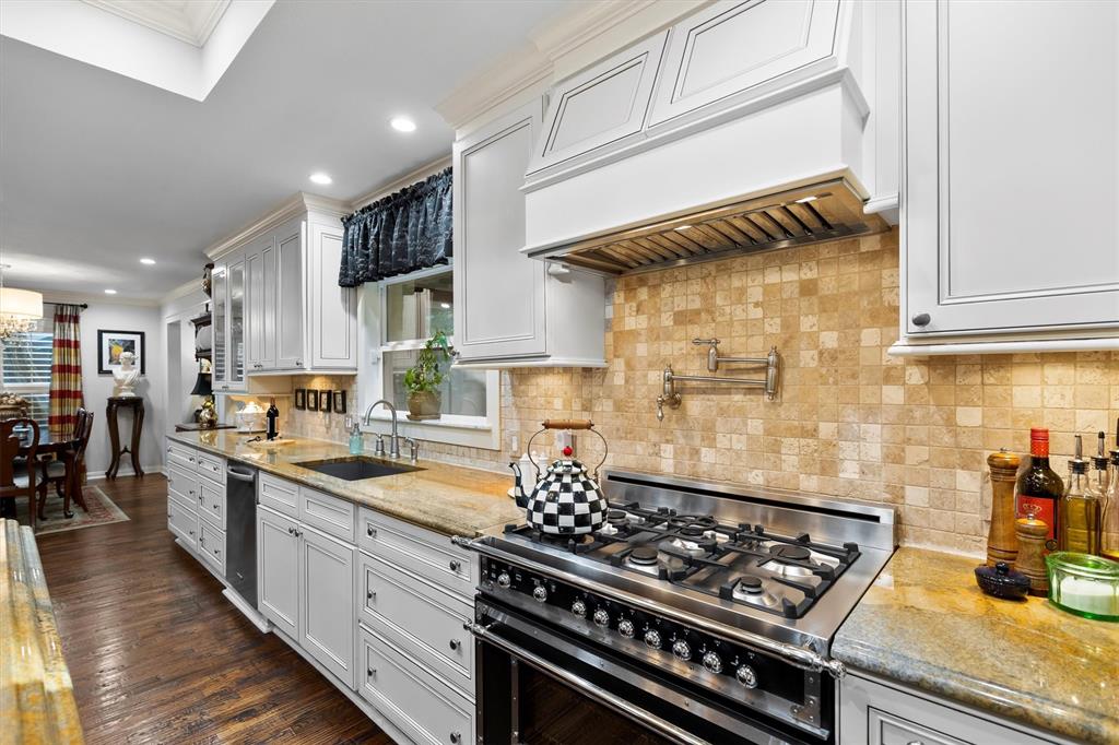 Carpenter Hollis - Residential