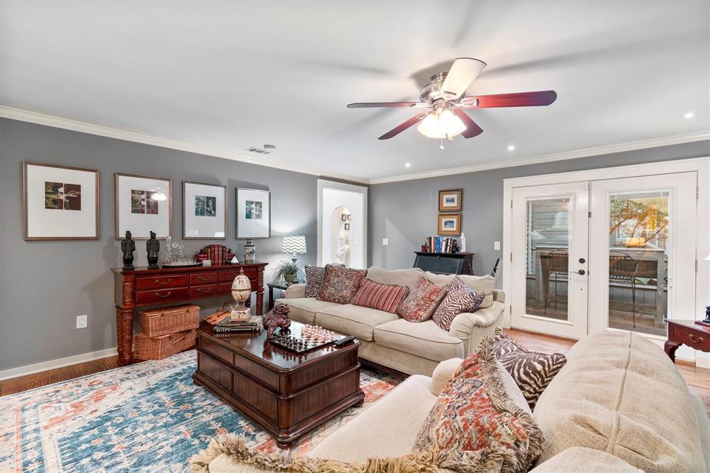 Carpenter Hollis - Residential