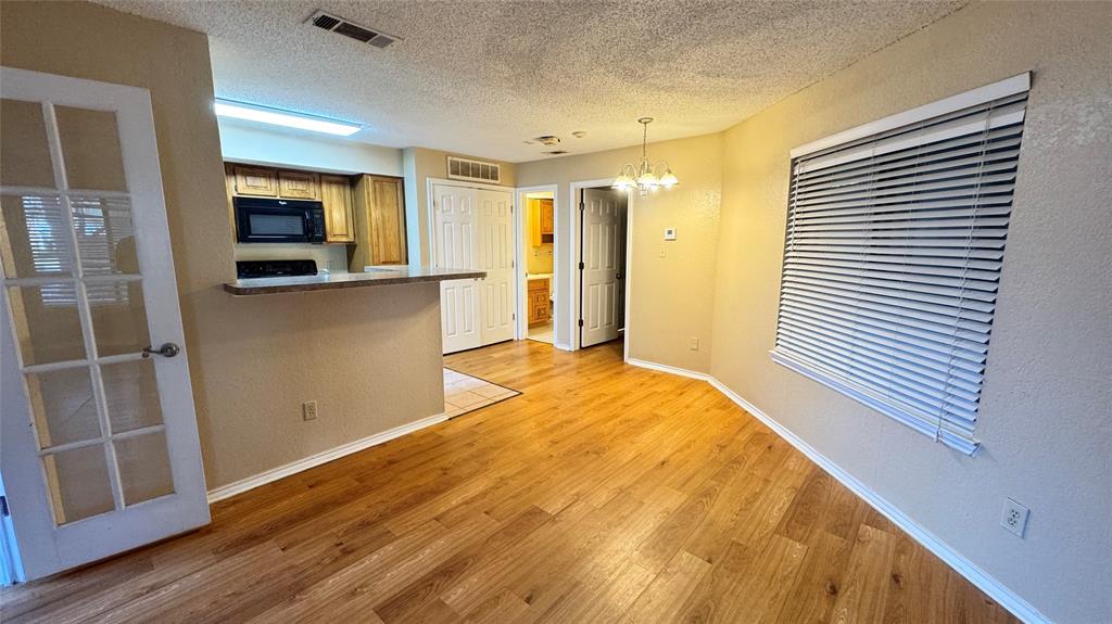 Arlington Oaks Condo - Residential Lease