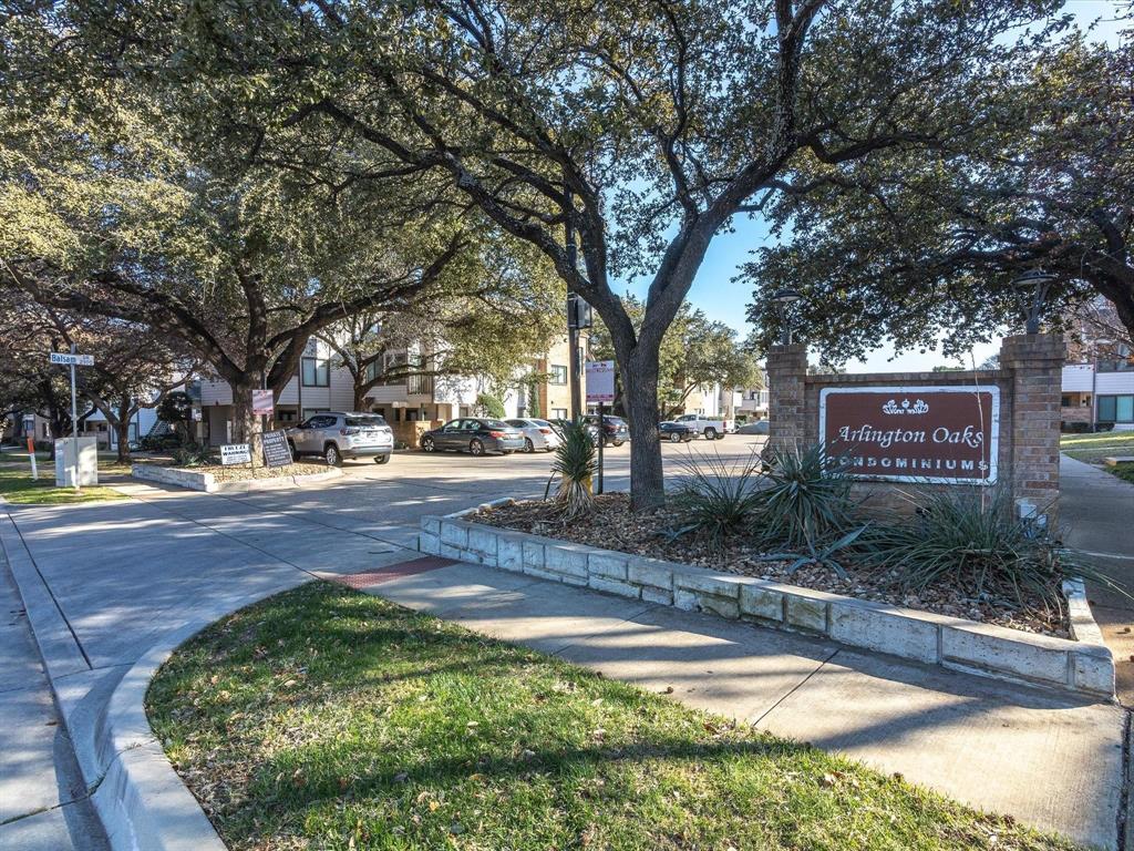 Arlington Oaks Condo - Residential Lease