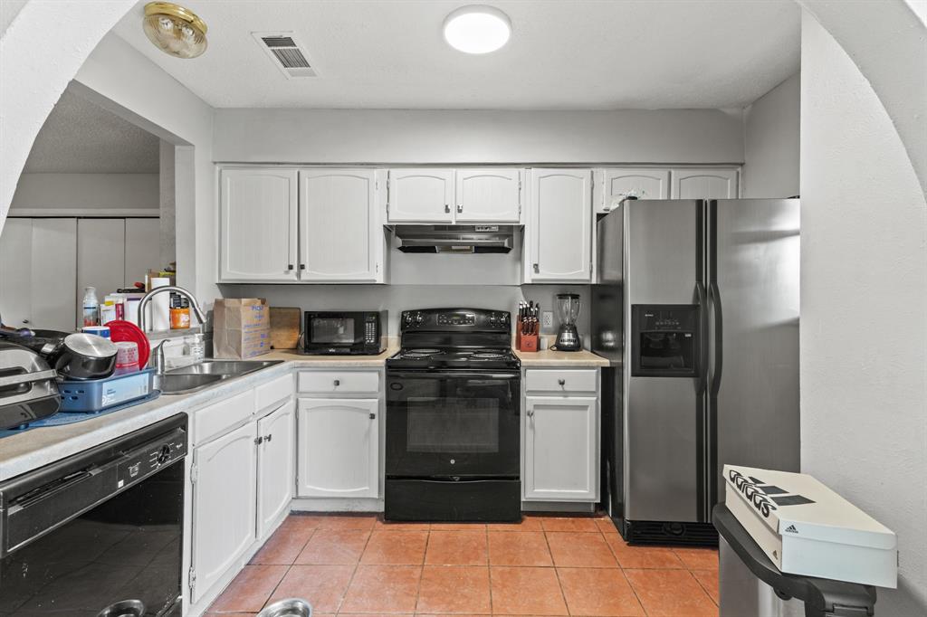 Gran Villa Twnhs - Residential