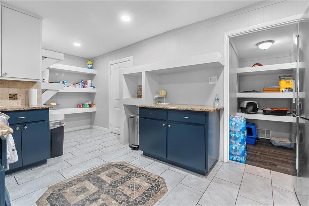 Bluebonnet Hills - Residential Lease