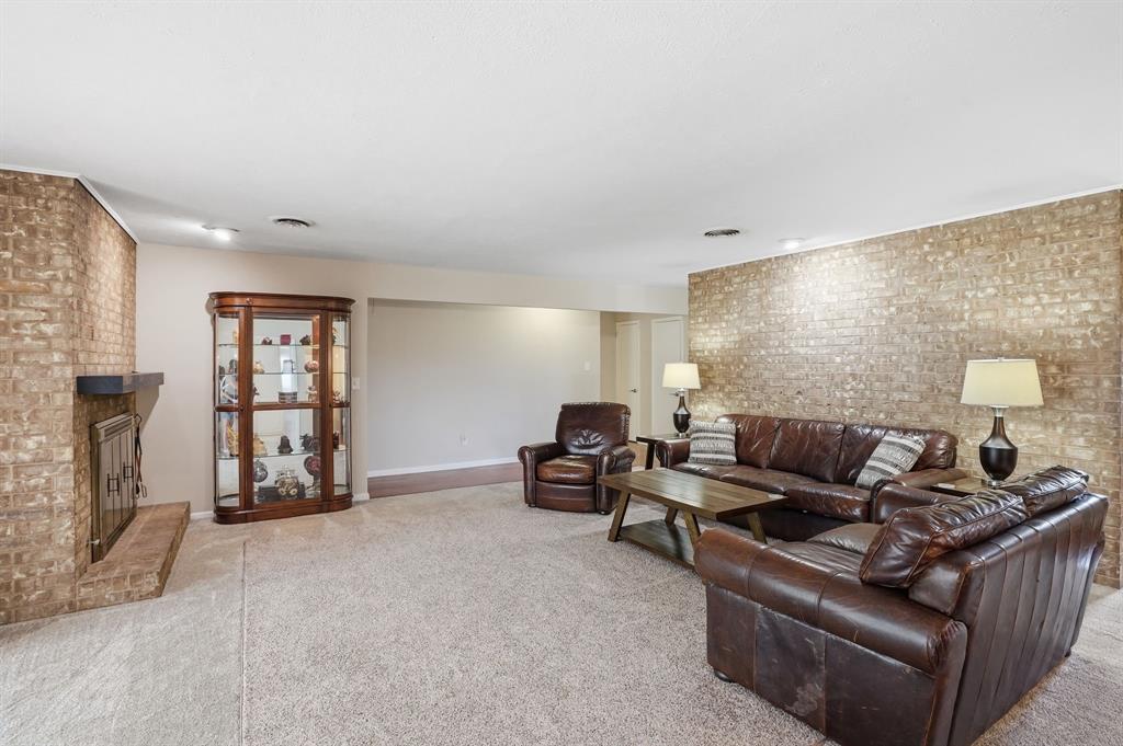 2608 Buckingham Drive