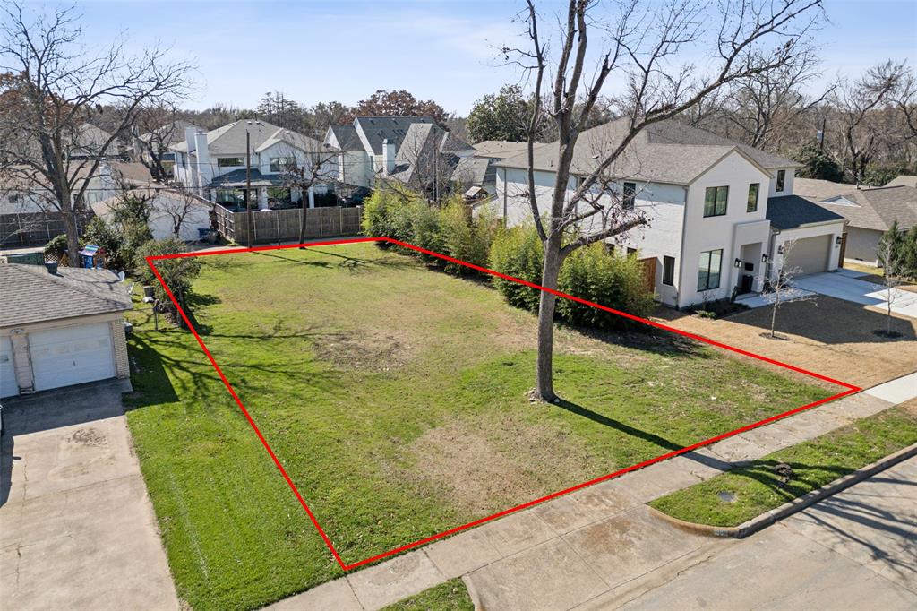 Dallas, Texas 75220, United States, 3 Bedrooms Bedrooms, ,1 BathroomBathrooms,Residential,Pending,2674