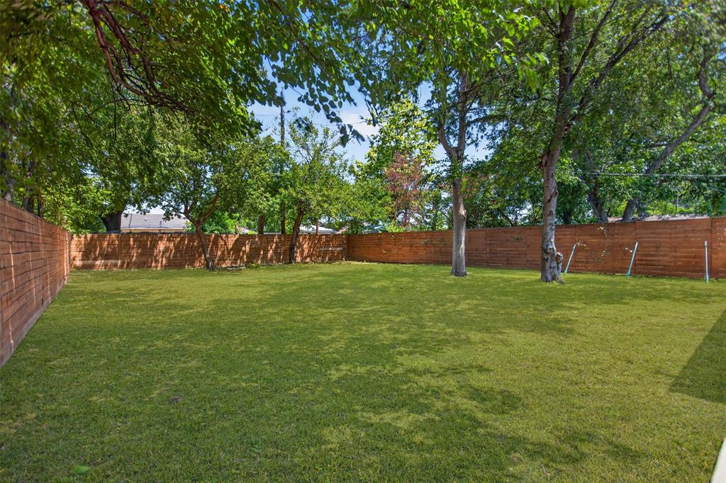 2511 Gladstone Drive