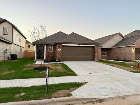 A home in Everman