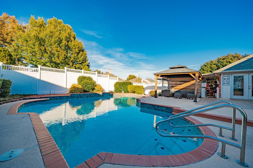 1213 Wedgecrest Lane