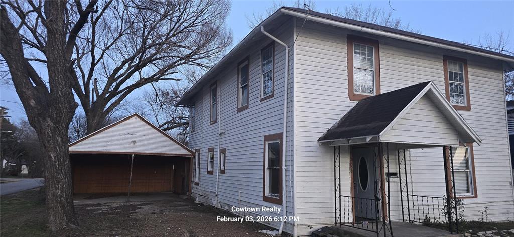 A M Moore - Residential