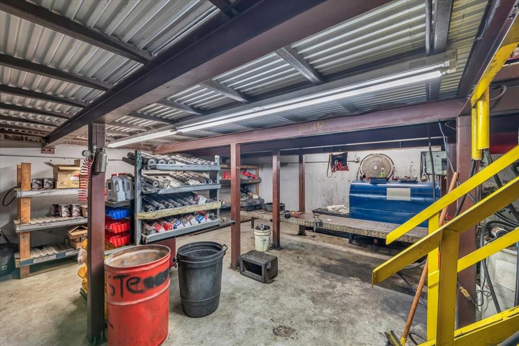 I H REED A-23 - Commercial Sale