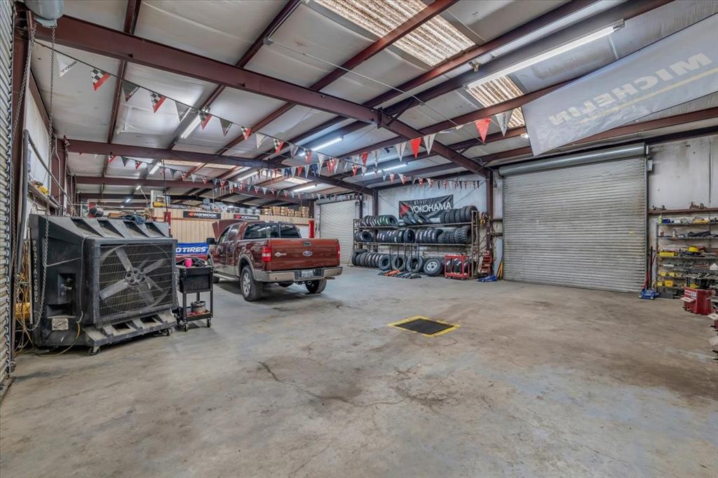 I H REED A-23 - Commercial Sale