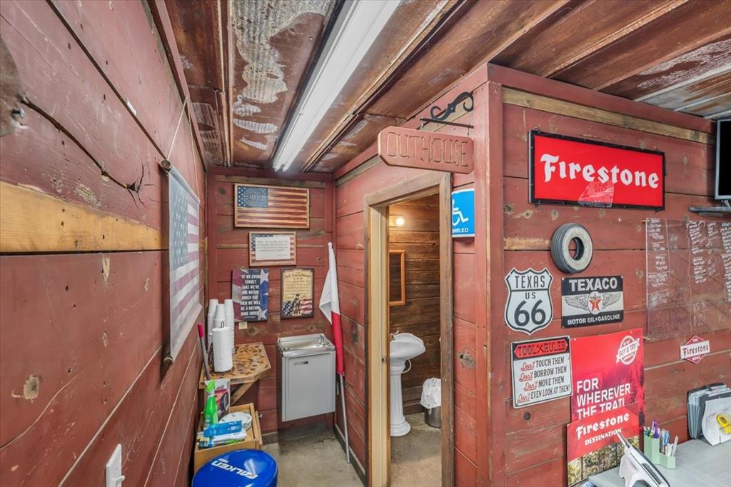 I H REED A-23 - Commercial Sale