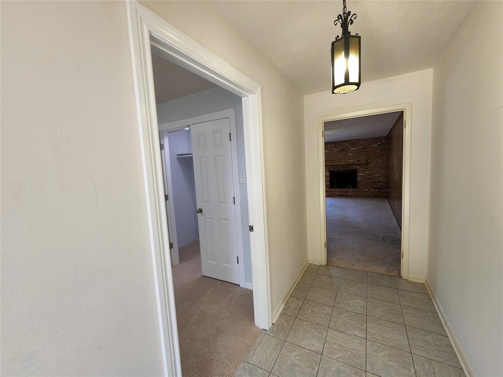 2604 Buckingham Drive