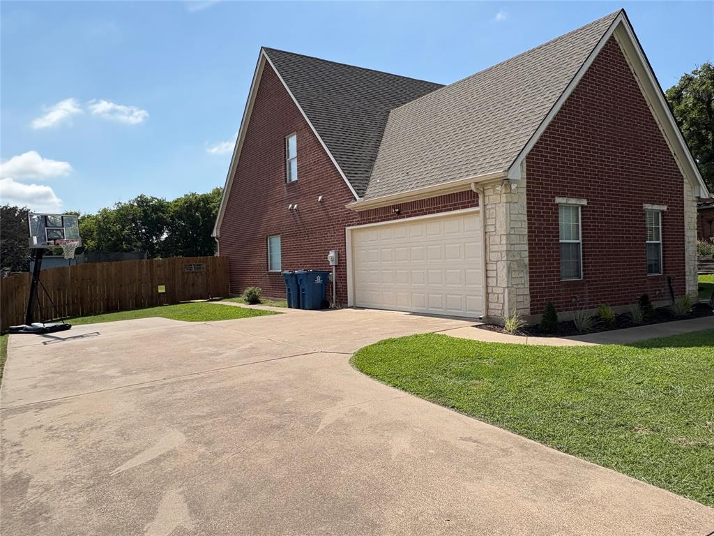 702 John Thomas Drive