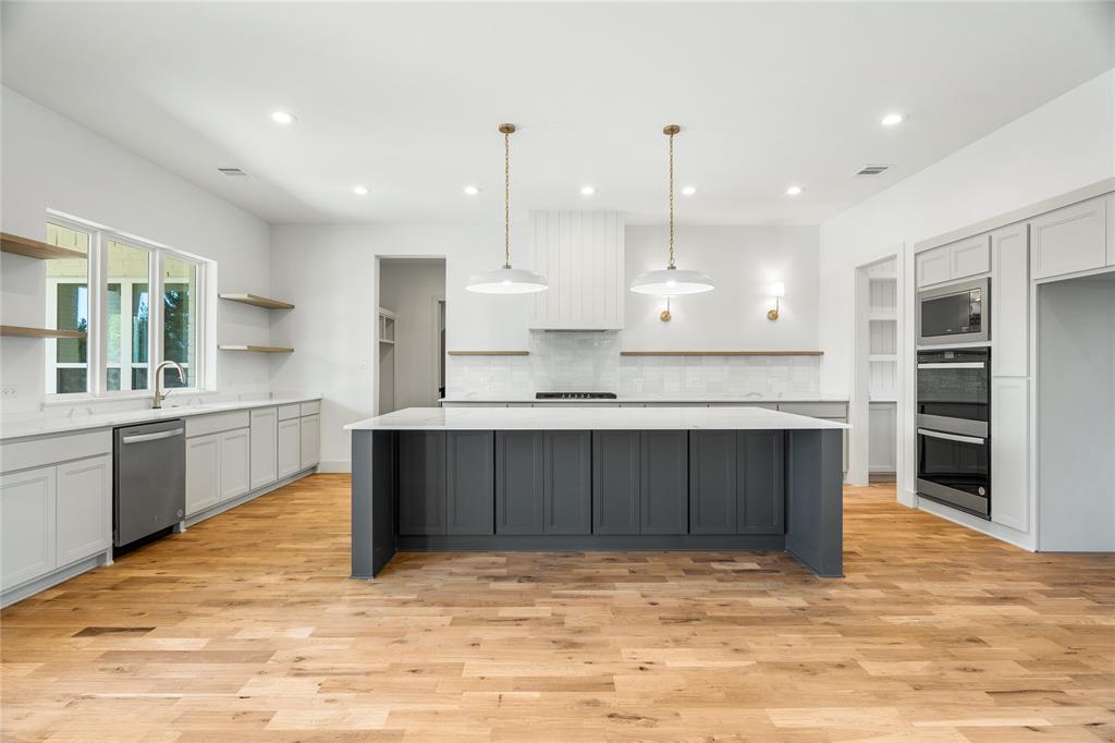 Hidden Lakes at Mockingbird - Residential