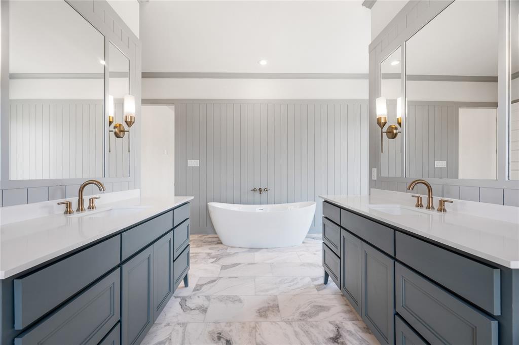 Hidden Lakes at Mockingbird - Residential