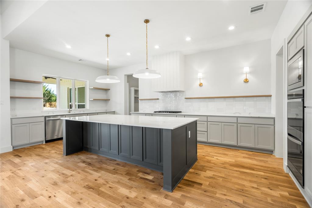 Hidden Lakes at Mockingbird - Residential