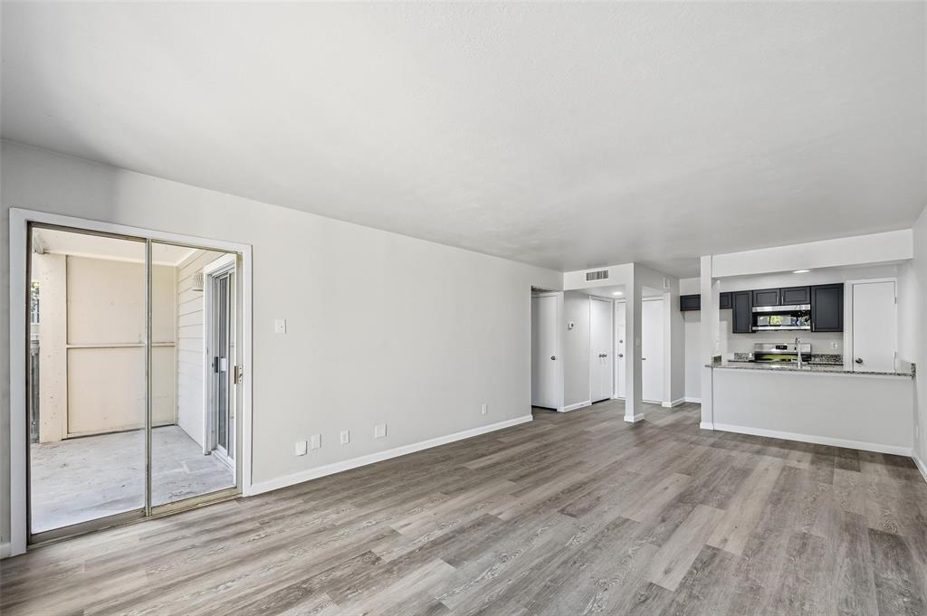 4851 Cedar Springs Road 189