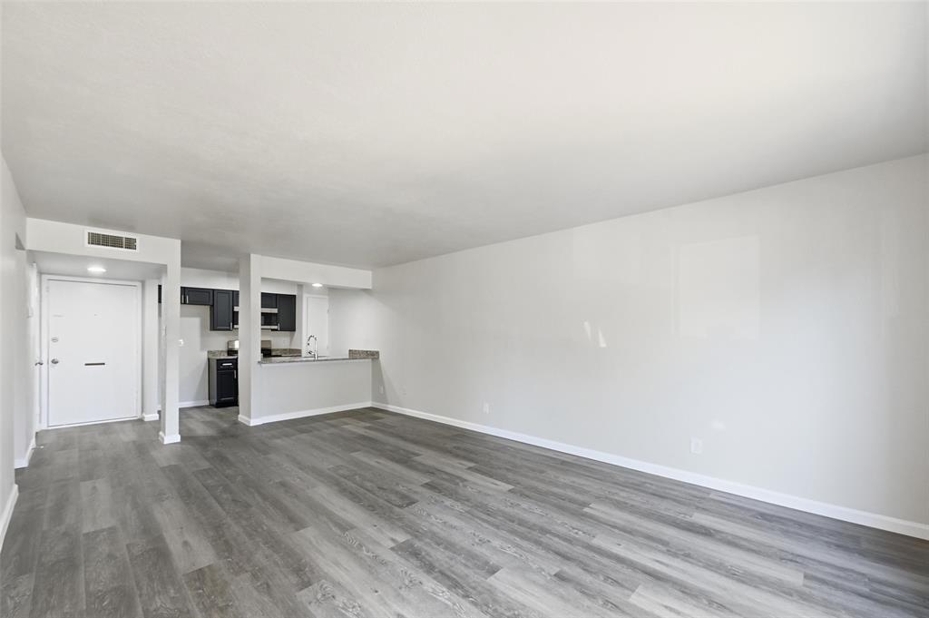 4851 Cedar Springs Road 189