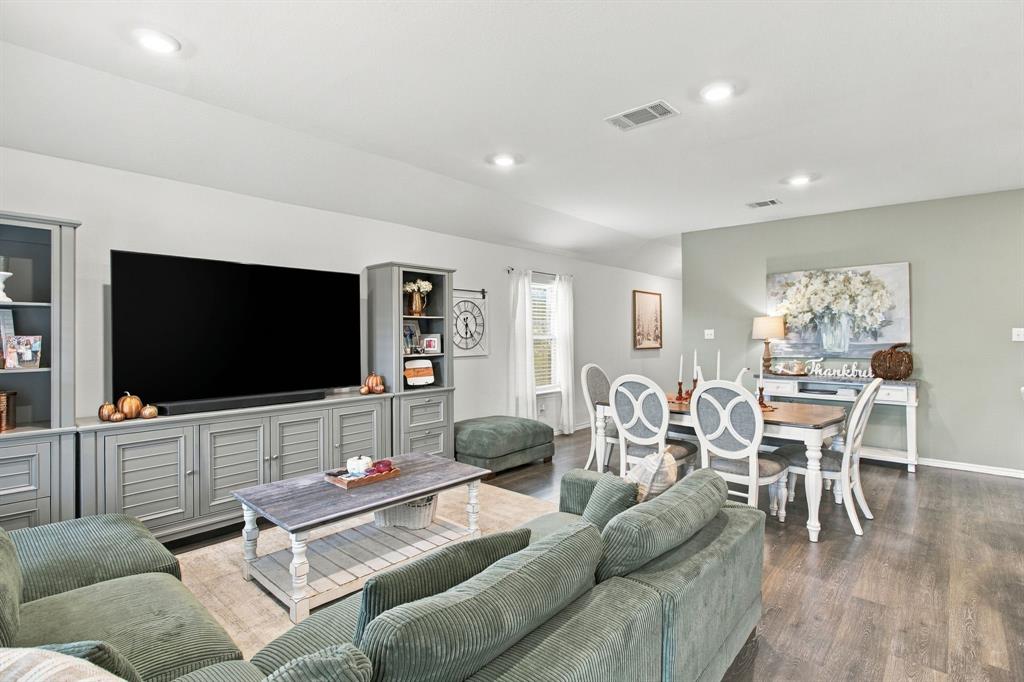 2908 Peony Drive