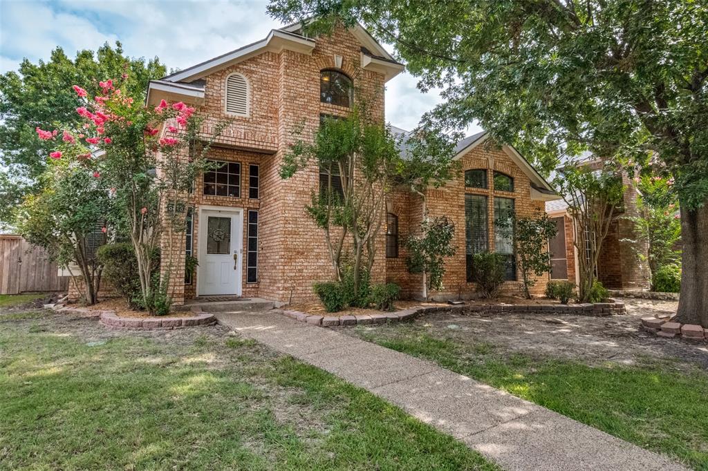 8813 Greenwood Trail