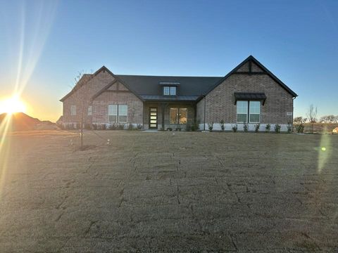 808 Valley Ridge Road Van Alstyne TX 75495
