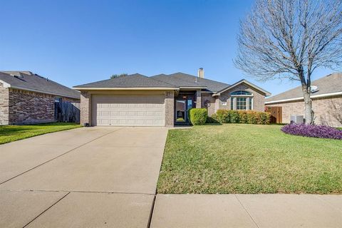 193 Adams Drive Crowley TX 76036