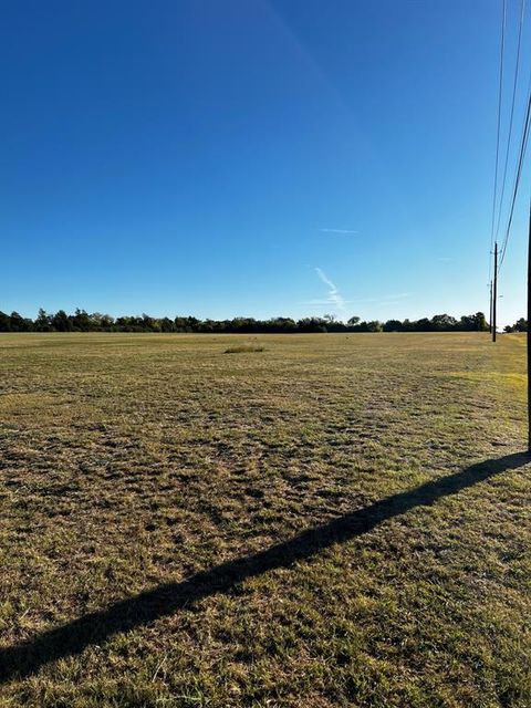 501 W Wintergreen Road W DeSoto TX 75115