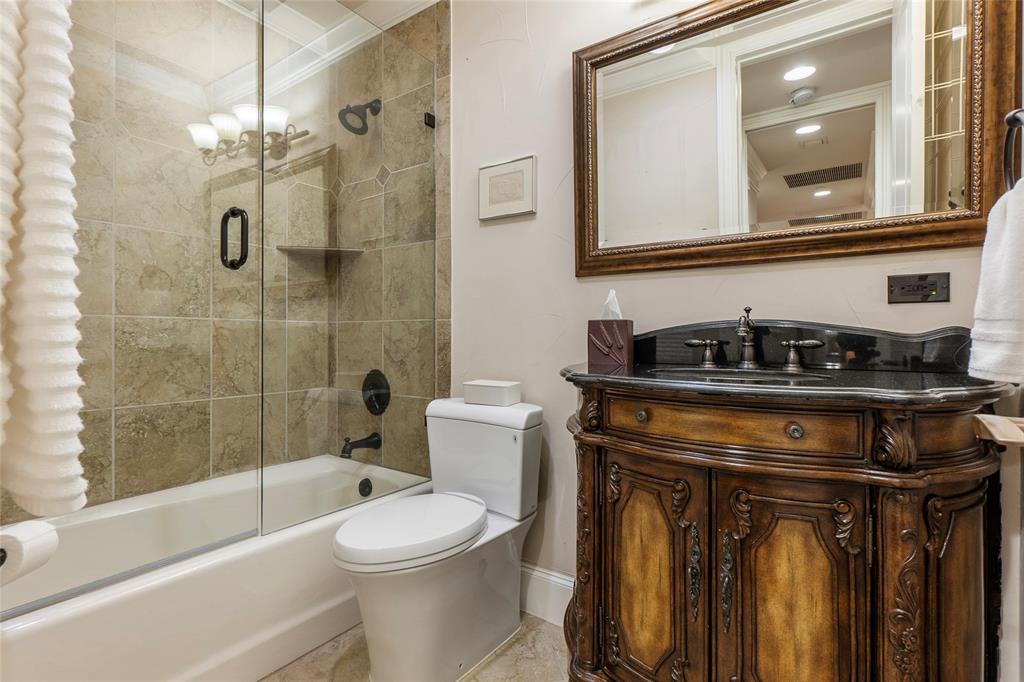 Villa De Leon Condo - Residential