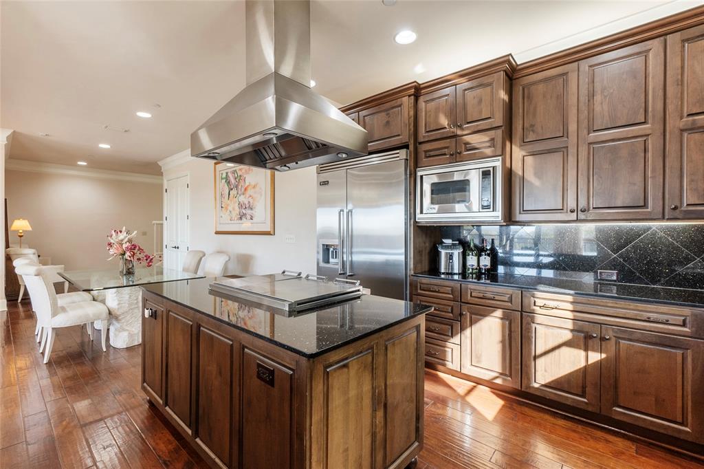 Villa De Leon Condo - Residential