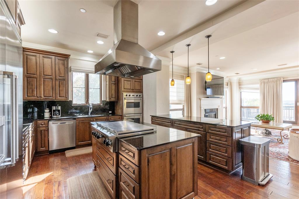 Villa De Leon Condo - Residential