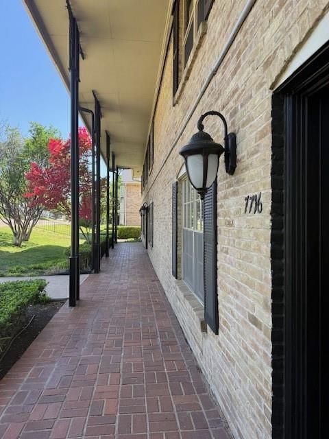 7716 Royal Lane 112 Dallas TX 75230