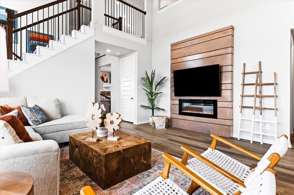 Summer Crest - Residential