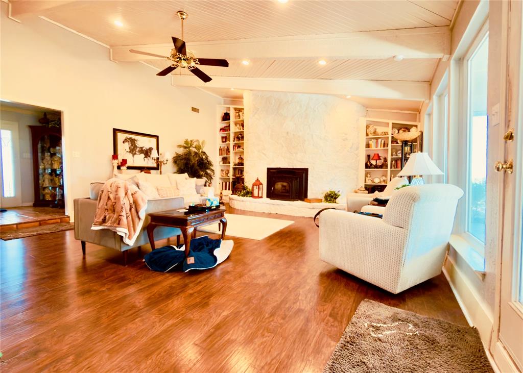 308 Paint Pony Trail N