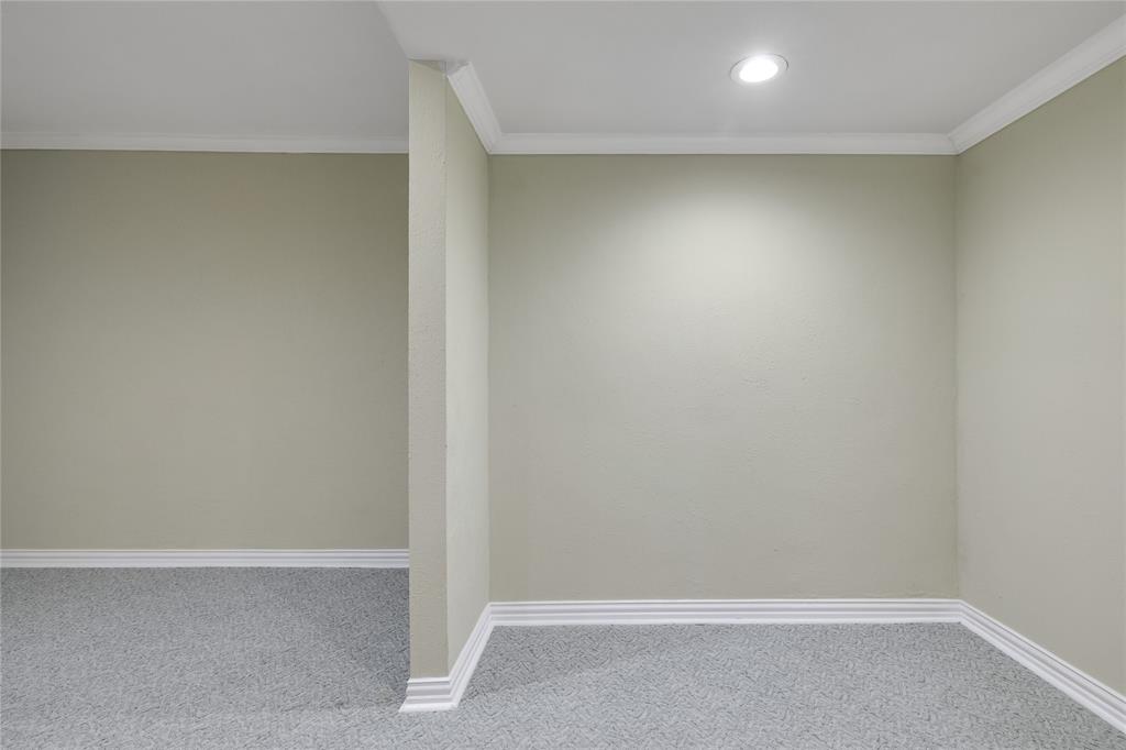 North Slopes Woodridge Condos - Residential