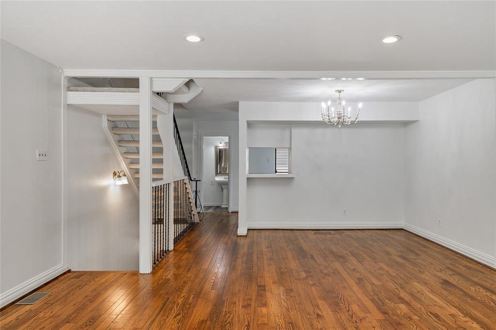 North Slopes Woodridge Condos - Residential