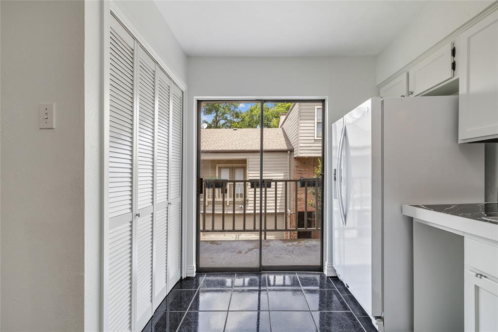 North Slopes Woodridge Condos - Residential